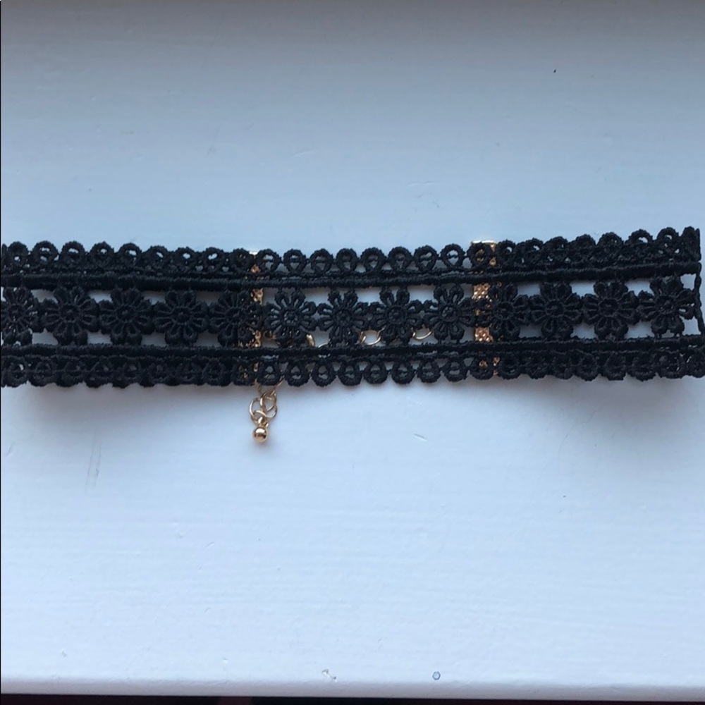 Black Floral Chocker